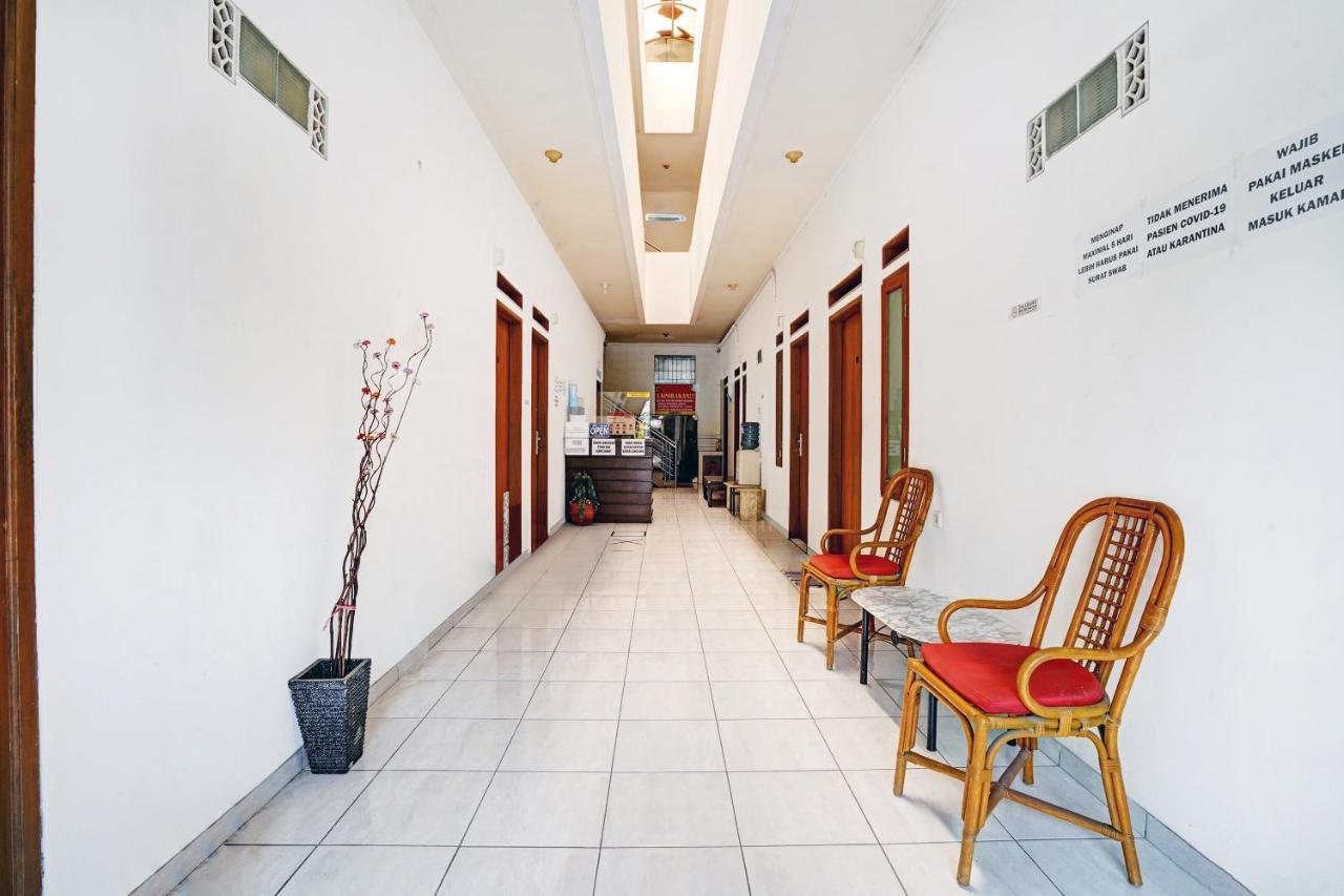 Oyo 1932 Srimahi Residence Bandung Ngoại thất bức ảnh