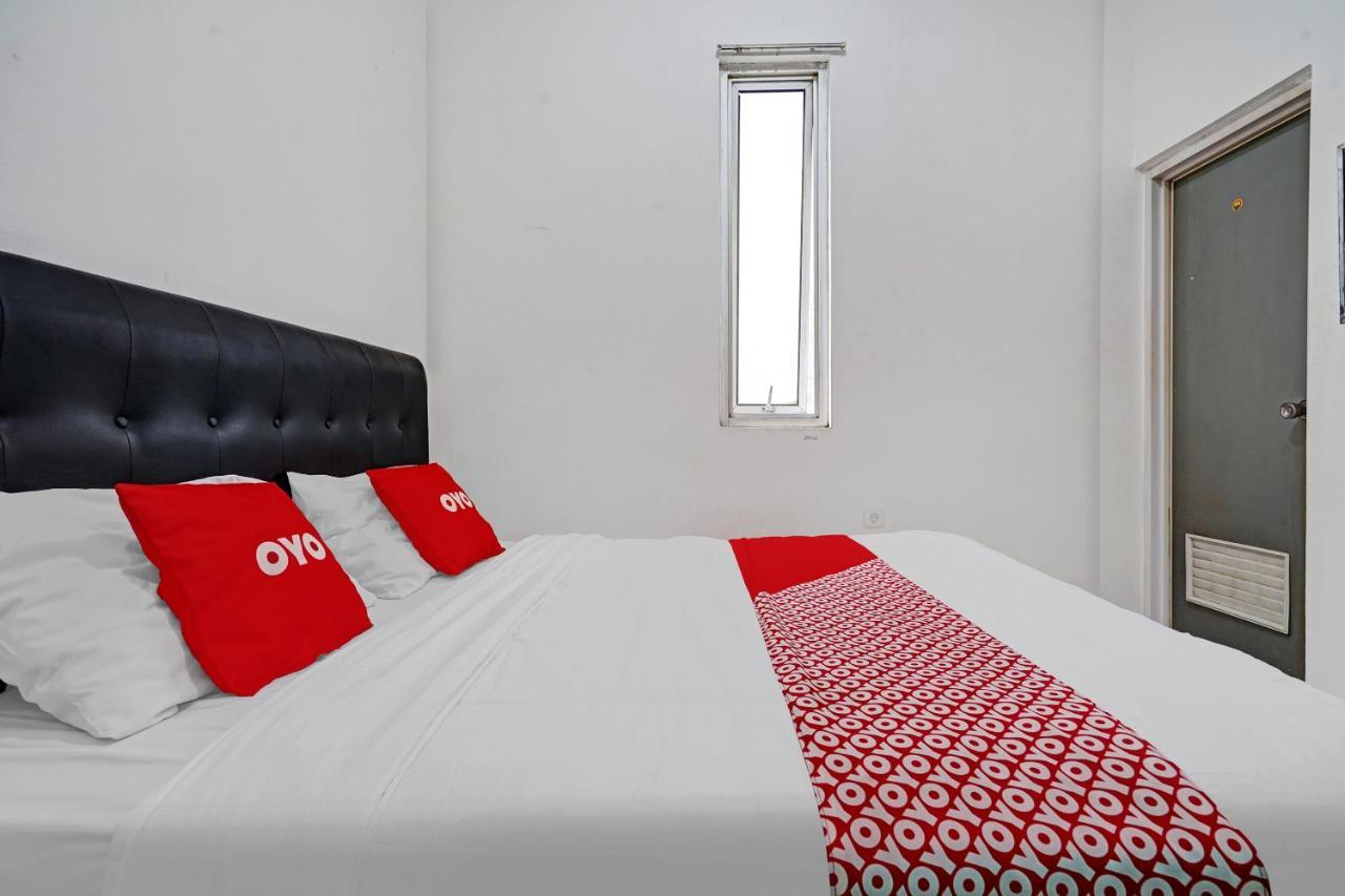 Oyo 1932 Srimahi Residence Bandung Ngoại thất bức ảnh