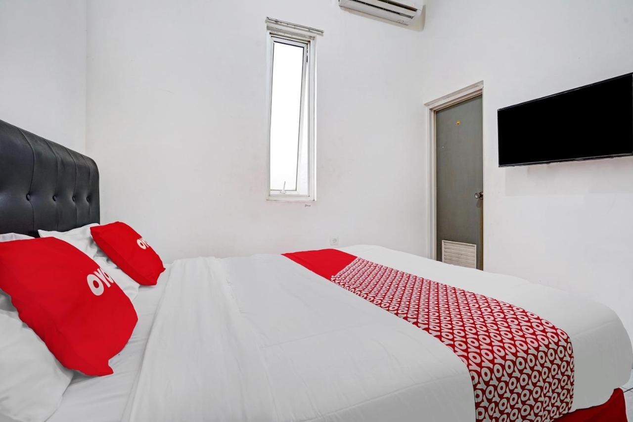Oyo 1932 Srimahi Residence Bandung Ngoại thất bức ảnh